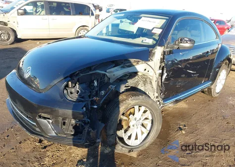 2018 Volkswagen Beetle 2.0T Se из США, поврежденный, VIN 3VWJD7AT1JM701863